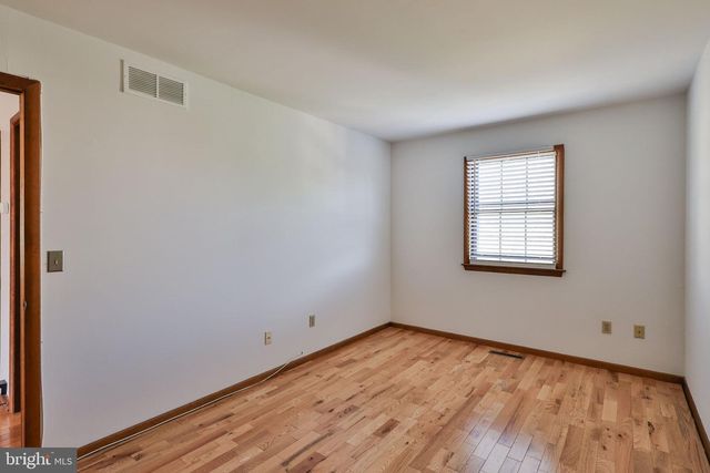 2559 MADISON AVE, Bethlehem, PA 18017