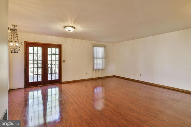 2559 MADISON AVE, Bethlehem, PA 18017