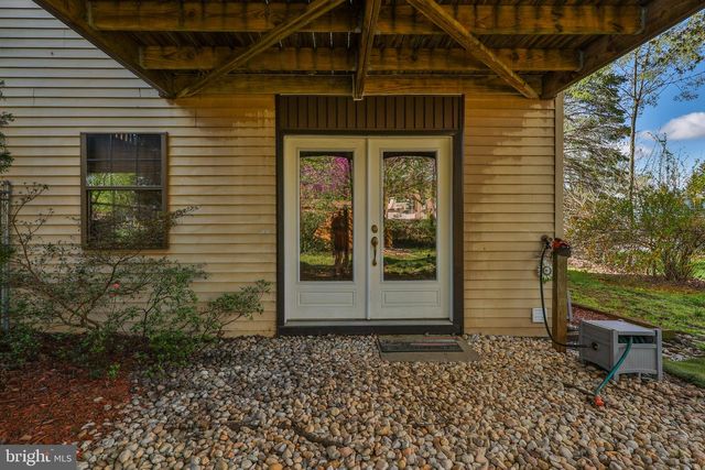 2559 MADISON AVE, Bethlehem, PA 18017