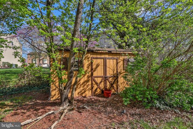 2559 MADISON AVE, Bethlehem, PA 18017