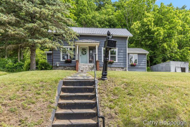 510 E Main Street, Ionia City, MI 48846