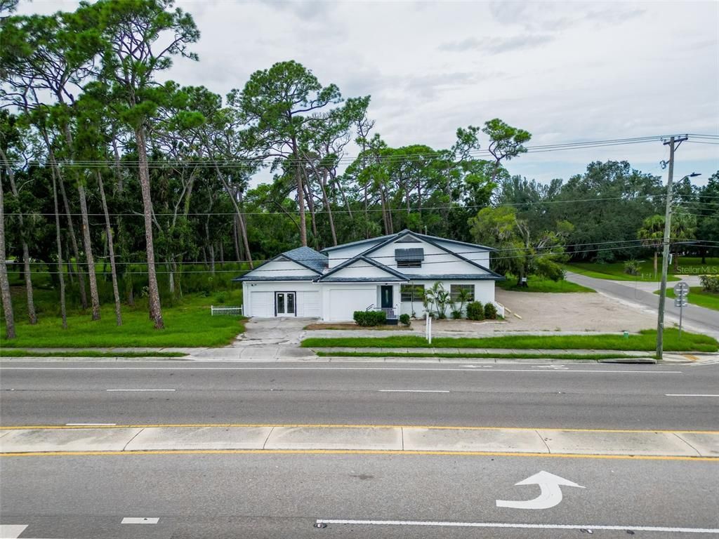 301 N US HIGHWAY 41, Ruskin, FL 33570