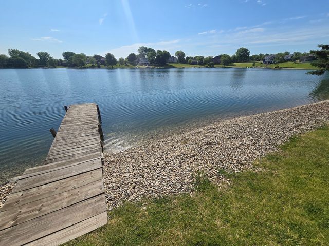 2720 N Bayview Lane, Mchenry, IL 60051