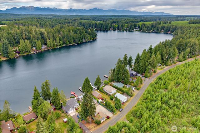380 E Benson Lake Road, Grapeview, WA 98546