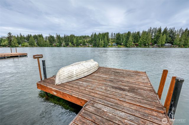 380 E Benson Lake Road, Grapeview, WA 98546