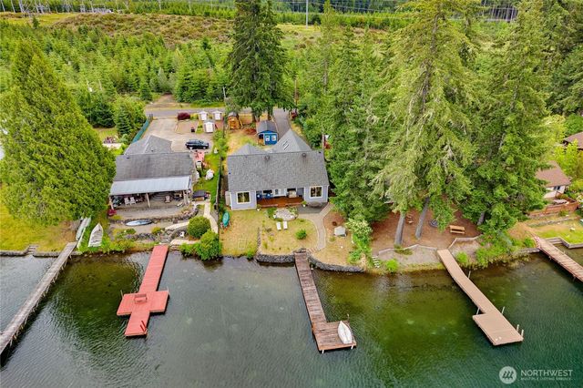 380 E Benson Lake Road, Grapeview, WA 98546