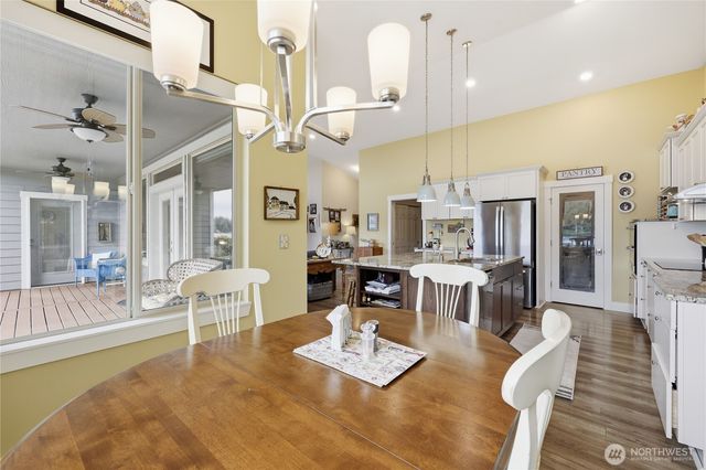 380 E Benson Lake Road, Grapeview, WA 98546
