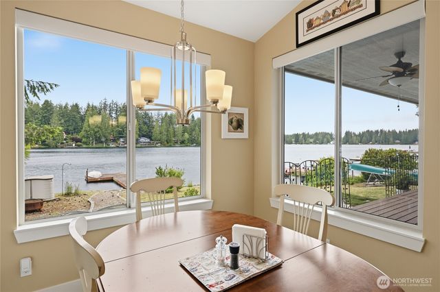 380 E Benson Lake Road, Grapeview, WA 98546