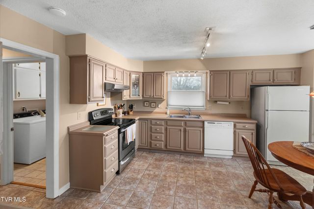 1204 Rambling Court, Greeneville, TN 37743