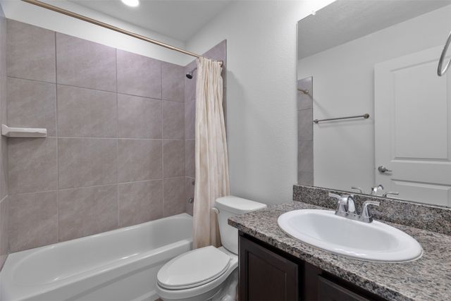 7151 Plaza Central, Santa Fe, NM 87507