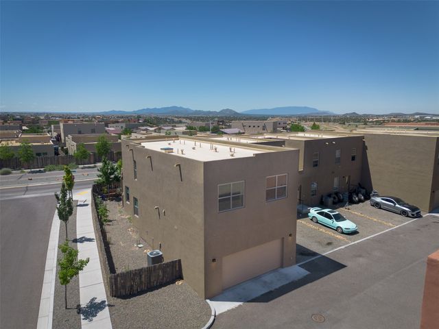 7151 Plaza Central, Santa Fe, NM 87507