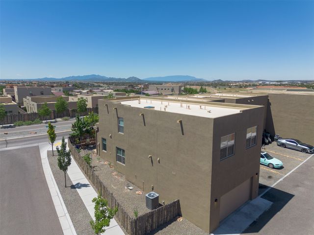 7151 Plaza Central, Santa Fe, NM 87507