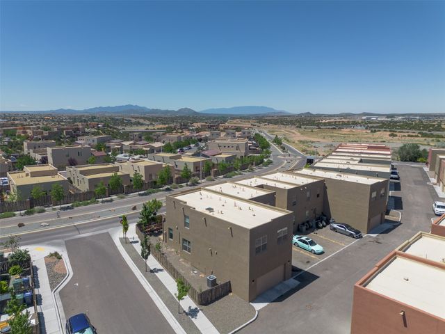 7151 Plaza Central, Santa Fe, NM 87507