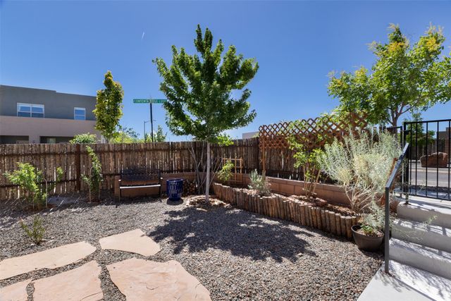 7151 Plaza Central, Santa Fe, NM 87507