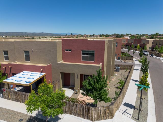 7151 Plaza Central, Santa Fe, NM 87507