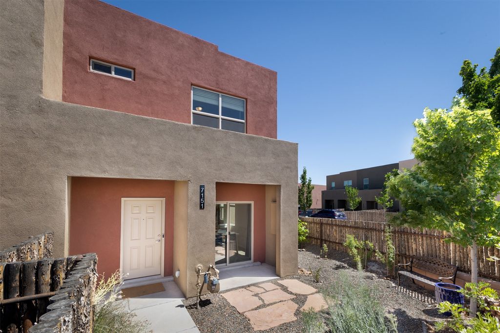 7151 Plaza Central, Santa Fe, NM 87507