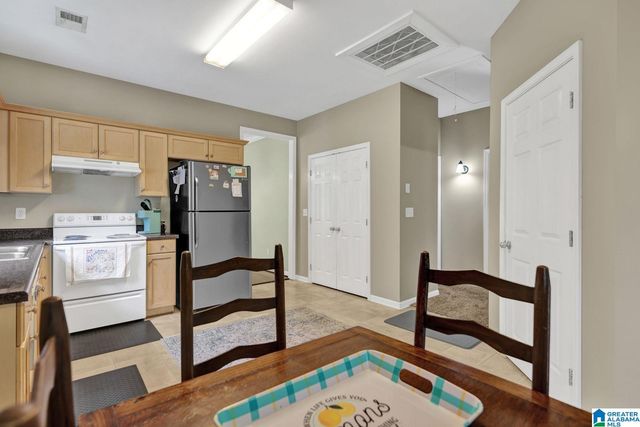 1224 PEBBLE CREEK CIRCLE, Gardendale, AL 35071