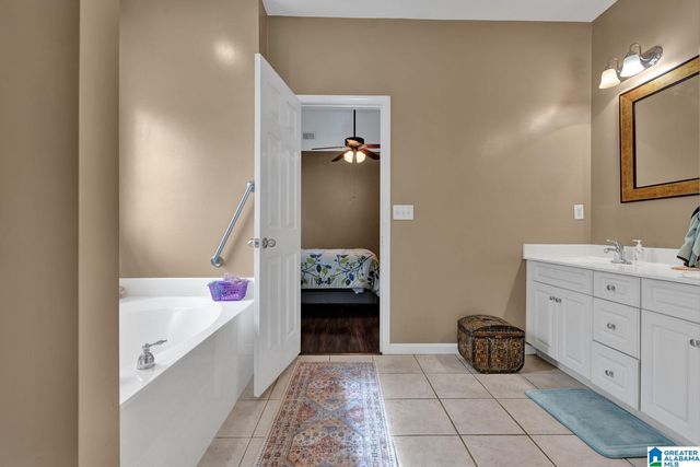 1224 PEBBLE CREEK CIRCLE, Gardendale, AL 35071
