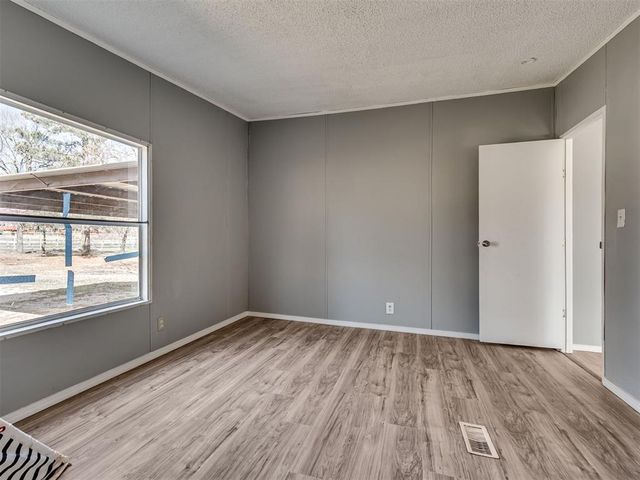 10000 S Peebly Road, Newalla, OK 74857