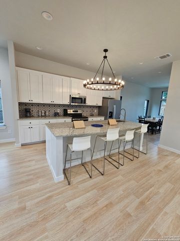 1963 GREEN HILL DR, Canyon Lake, TX 78133