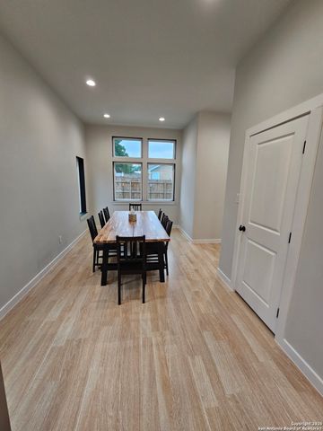 1963 GREEN HILL DR, Canyon Lake, TX 78133