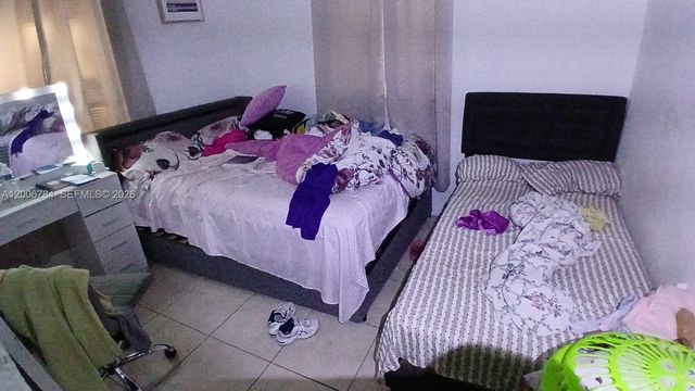 948 NW 14th Ct, Fort Lauderdale, FL 33311