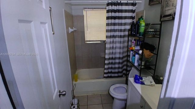 948 NW 14th Ct, Fort Lauderdale, FL 33311