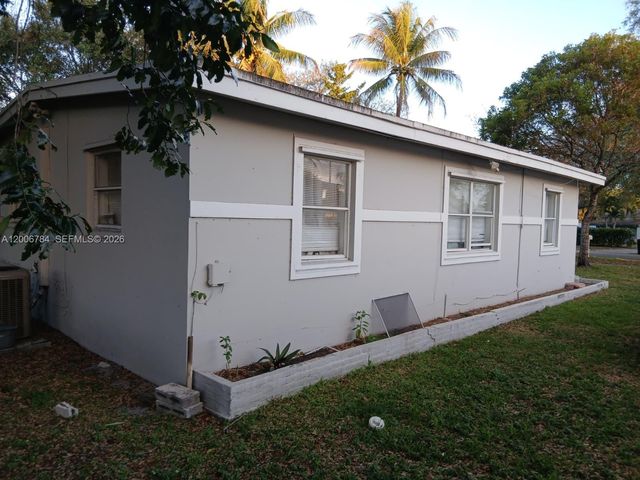 948 NW 14th Ct, Fort Lauderdale, FL 33311
