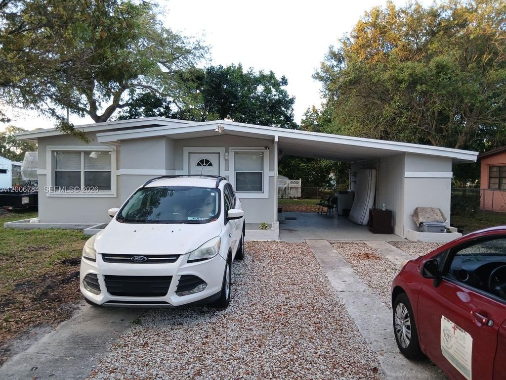 948 NW 14th Ct, Fort Lauderdale, FL 33311