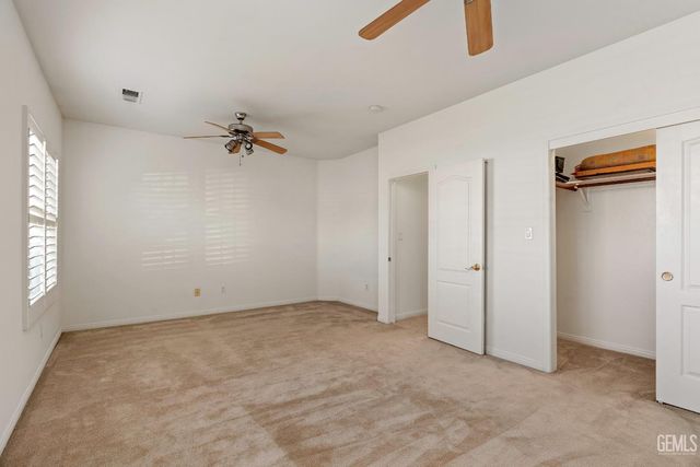 10807 Alexander Falls Avenue, Bakersfield, CA 93312