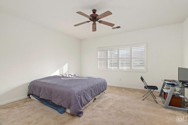 10807 Alexander Falls Avenue, Bakersfield, CA 93312