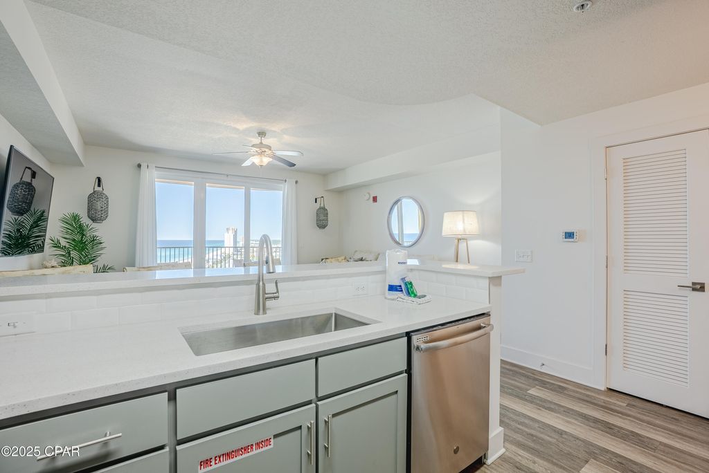 Image 12 of property listing at 15928 Front Beach Road 31908, Panama City Beach, FL 32413