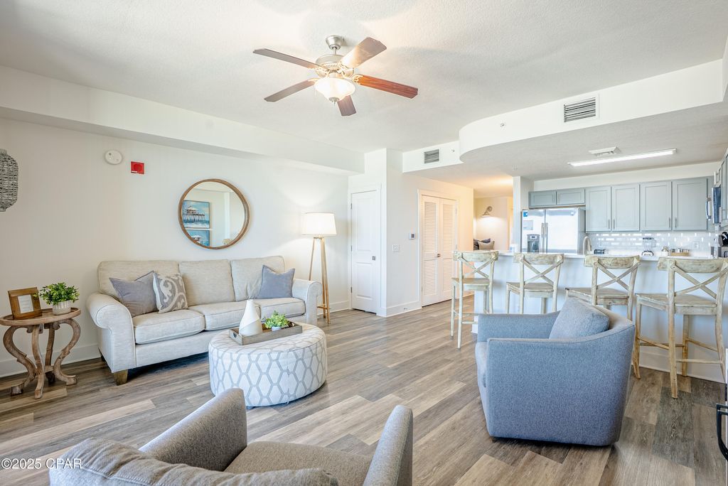 Image 7 of property listing at 15928 Front Beach Road 31908, Panama City Beach, FL 32413