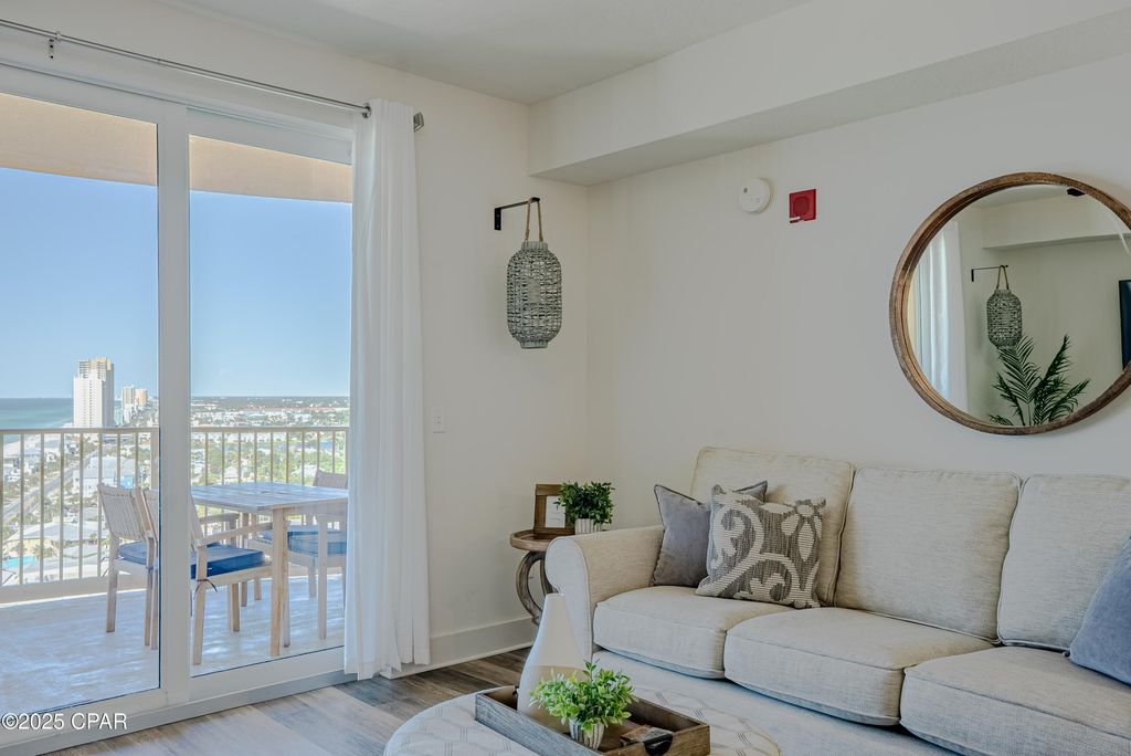 Image 8 of property listing at 15928 Front Beach Road 31908, Panama City Beach, FL 32413