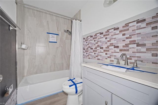 1704 Oakfield AVE, Norfolk, VA 23523