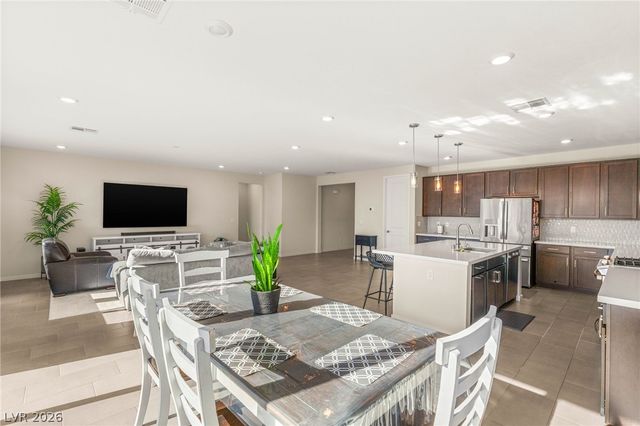 3017 Bounding Home Road, North Las Vegas, NV 89086