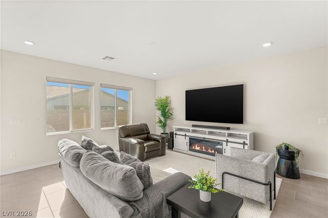 3017 Bounding Home Road, North Las Vegas, NV 89086