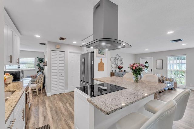 14677 Shadow Wood Lane, Delray Beach, FL 33484