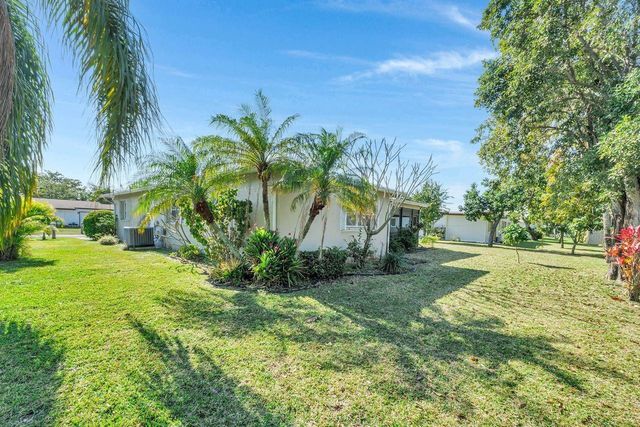 14677 Shadow Wood Lane, Delray Beach, FL 33484