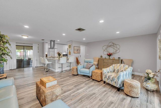 14677 Shadow Wood Lane, Delray Beach, FL 33484