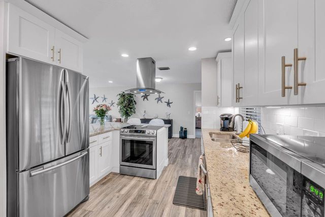 14677 Shadow Wood Lane, Delray Beach, FL 33484