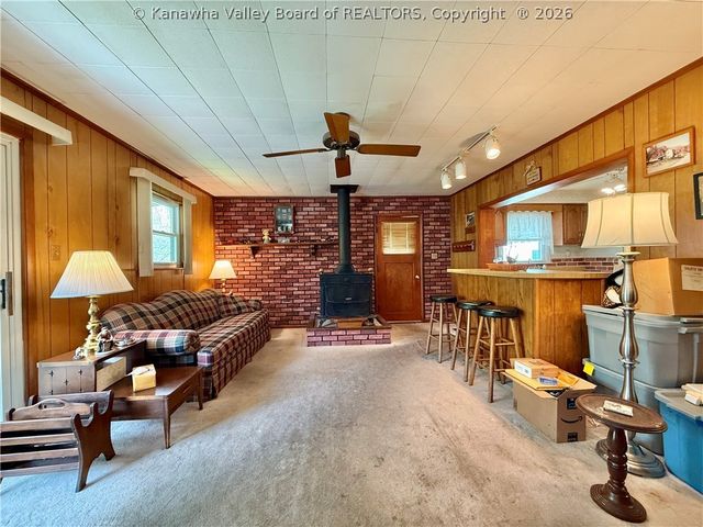 1013 Village Drive, South Charleston, WV 25309