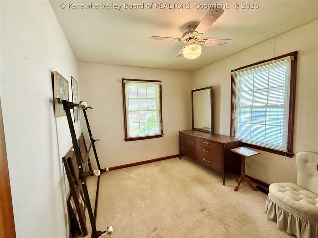 1013 Village Drive, South Charleston, WV 25309