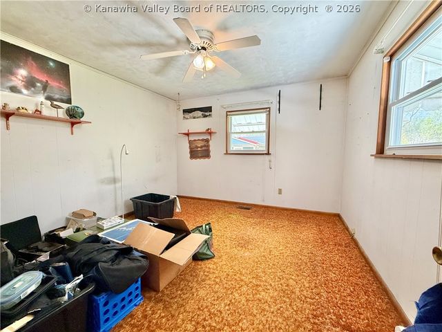 1013 Village Drive, South Charleston, WV 25309