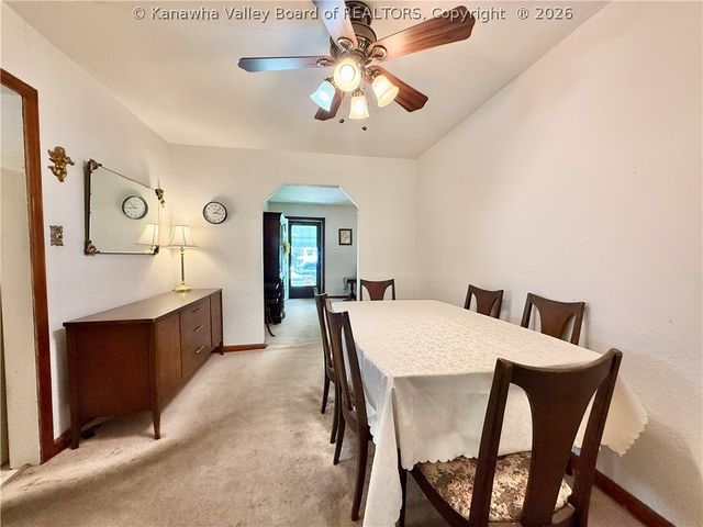 1013 Village Drive, South Charleston, WV 25309