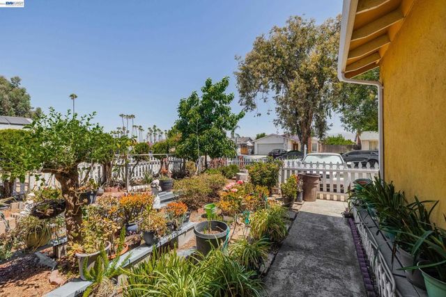 1518 Denali Way, San Jose, CA 95122