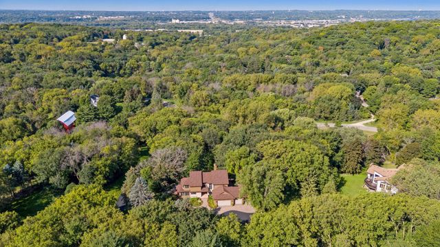 6287 Crackleberry Trail, Woodbury, MN 55129