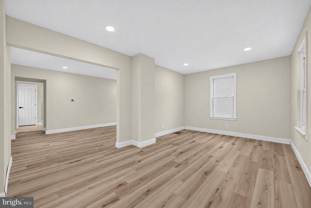 129 W WASHINGTON ST, PAULSBORO, NJ 08066 — photo 5
