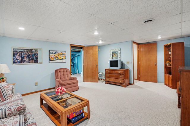 4872 Appletree Lane, Bay City, MI 48706