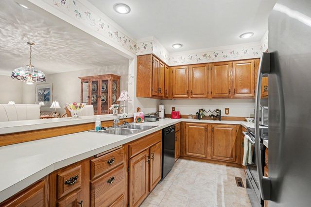 4872 Appletree Lane, Bay City, MI 48706